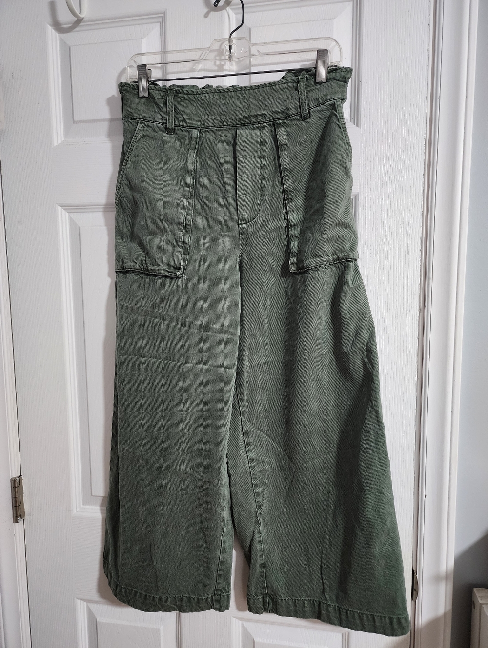 YFB Cropped Wide-Leg Tencel/Cotton Pants sage green color, size L